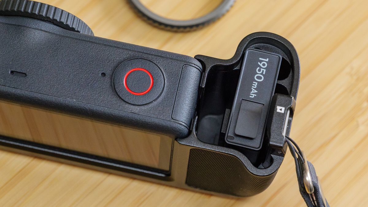 SmallRig DJI Osmo Action 6 photography cage