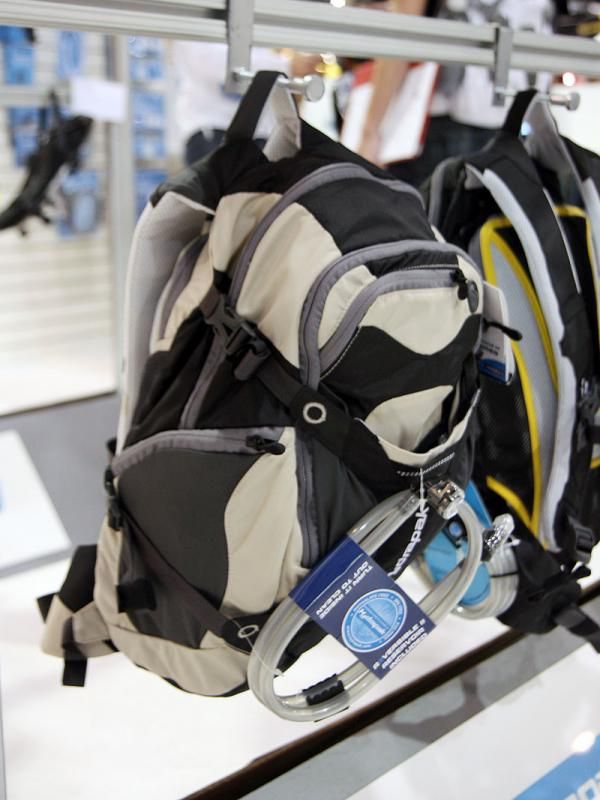 The Jolla is one of Hydrapak's biggest packs with up to 18L of storage volume, most of which is housed in a gigantic main compartment.