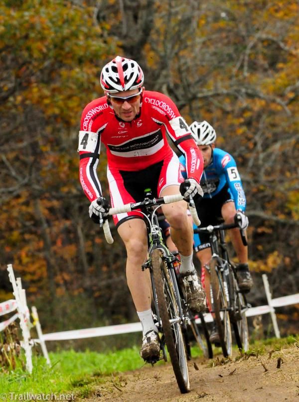Dylan McNicholas (Cyclocrossworld.com) leading the train