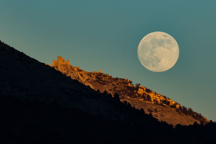 See December's Full Cold Moon Shine In The Sky Like A Christmas ...