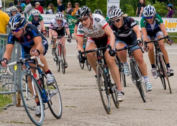 The field catches Laura Van Gilder (Twenty-Twenty C3) as she continues to motor on despite their presence.