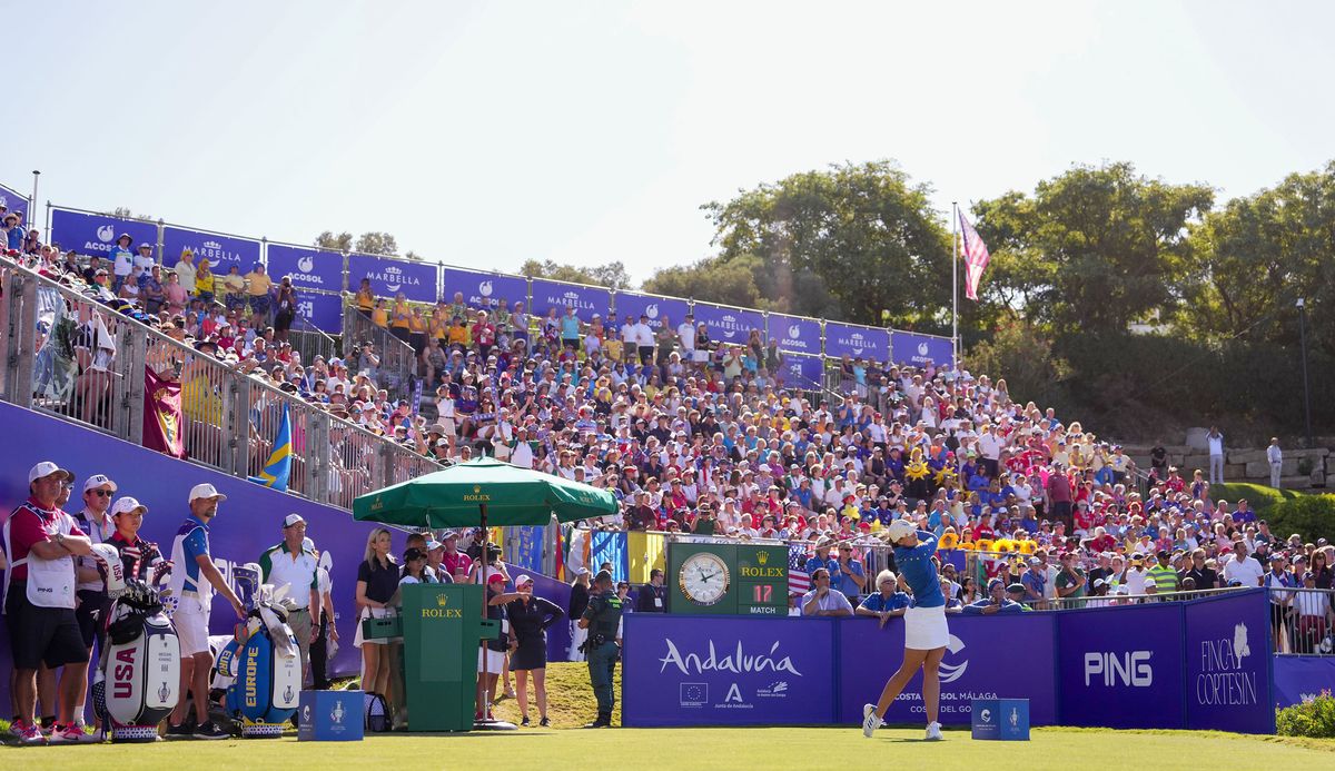 USA TAKE EARLY ADVANTAGE Morning all, and welcome to the final day's play at the Solheim Cup,...