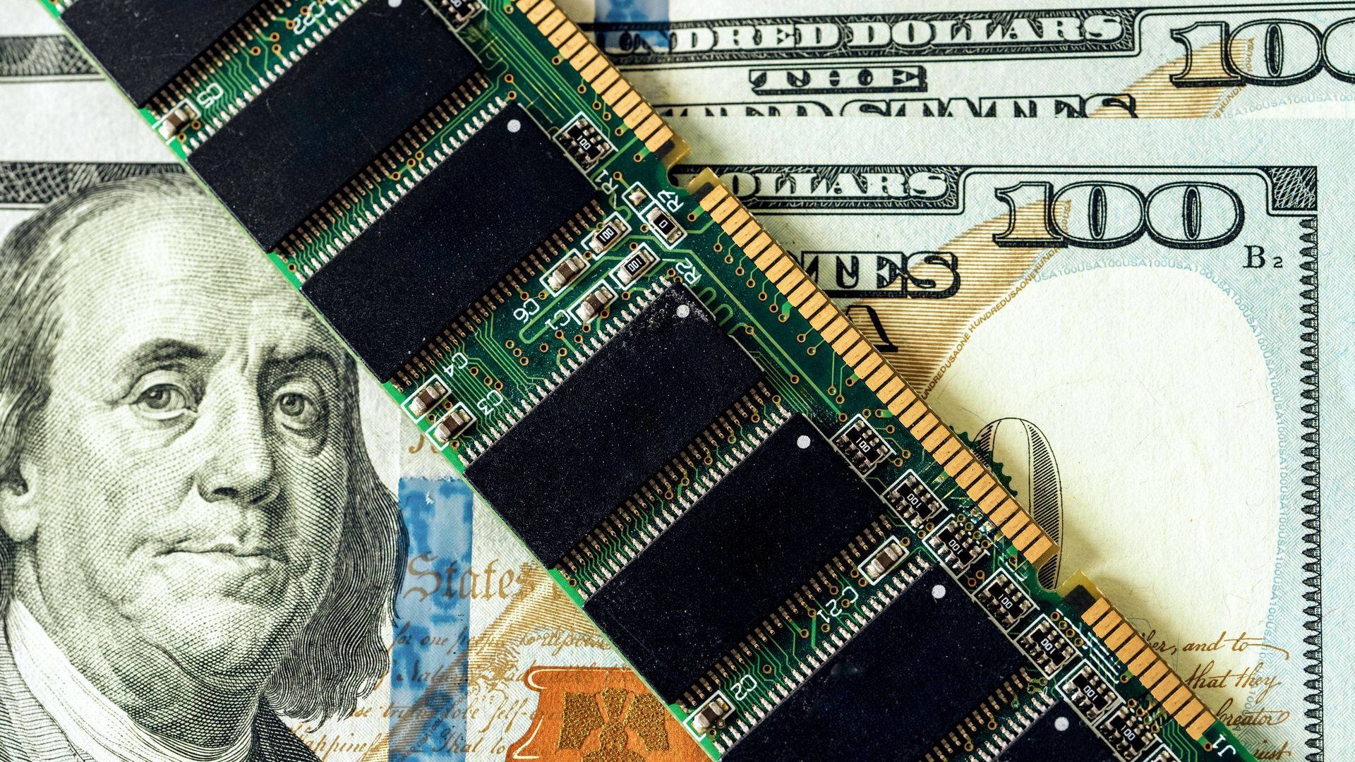RAM stick on US dollars