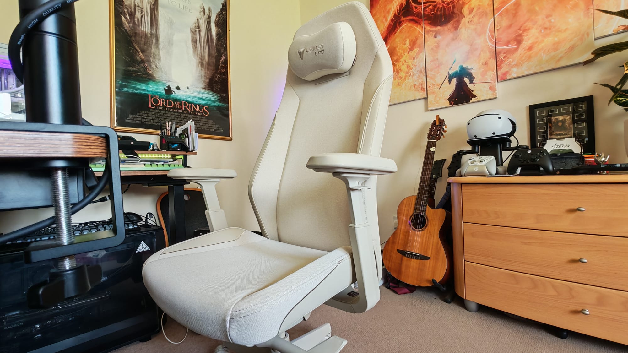 The Dune+ colorway Secretlab Atlas in a home office setup