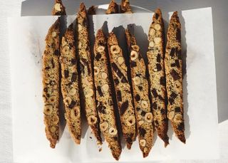 8 vertical spears of biscotti loaded with chocolate and hazelnuts