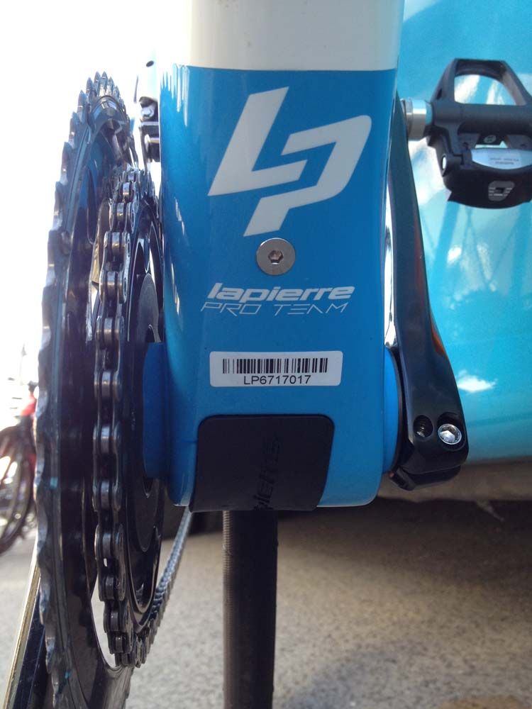 Lapierre's Trap Door Technology keeps the Di2 battery secretly concealed near the bottom bracket