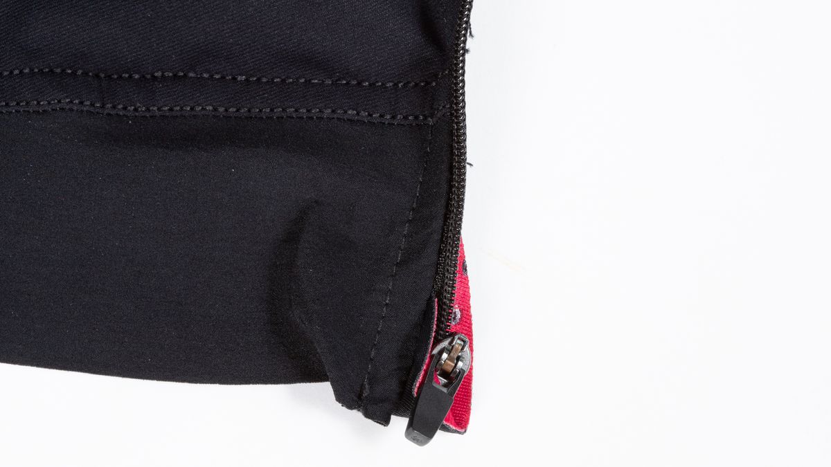 Eliel Del Dios Jersey zipper detail