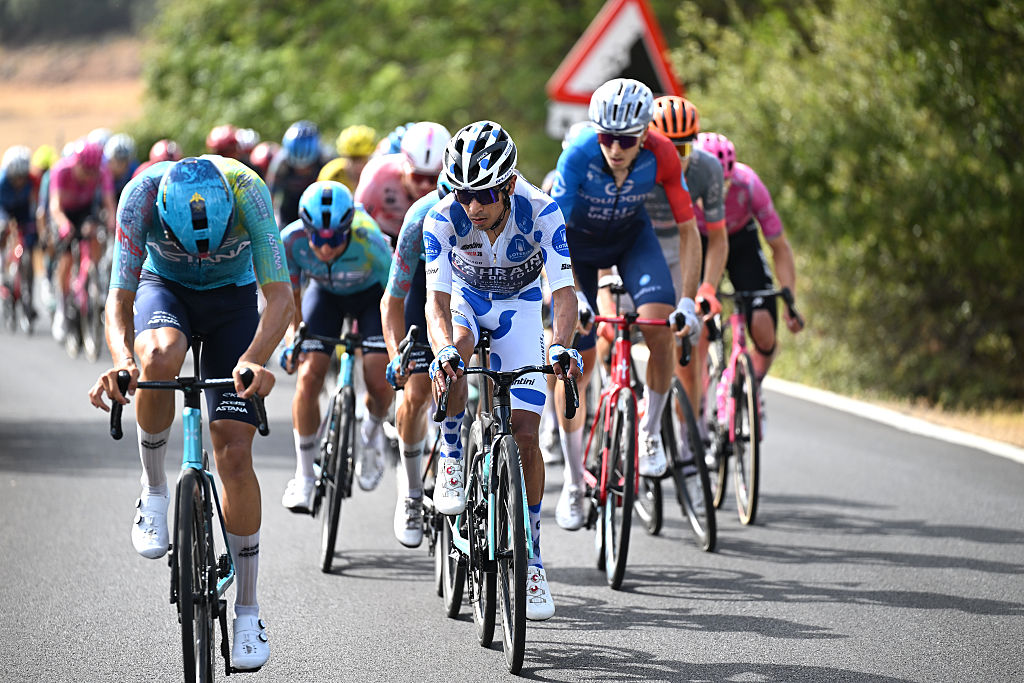 Vuelta a Espa&ntilde;a stage 14 LIVE: Large breakaway group battles for stage victory on Sierra de la Pandera summit finish