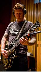 http://cdn.mos.musicradar.com/images/legacy/totalguitar/bill.JPG