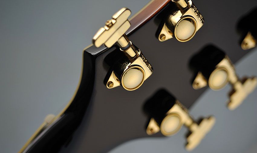 The two-tone Sunburst perfectly offsets the ￼￼￼gold-plated Grover 'three-step' tuners. What year is it, again?
