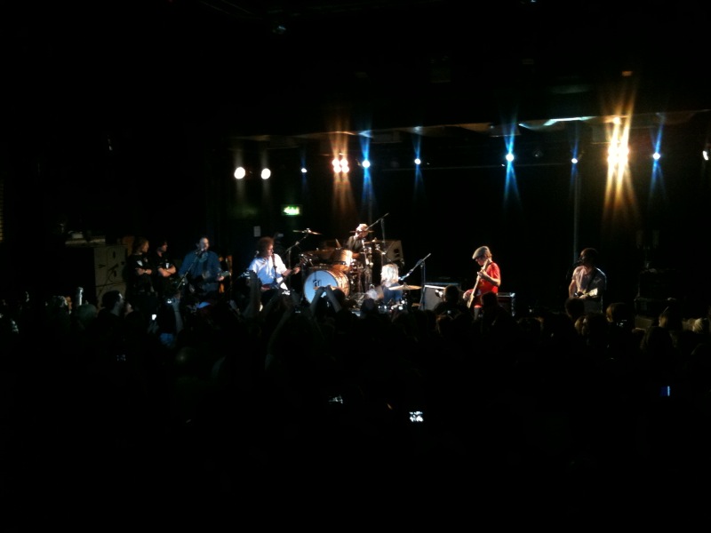 Taylor hawkins and the coattail riders