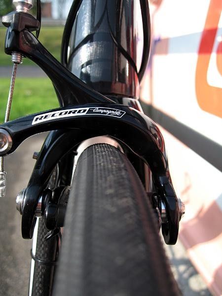 Low tire clearance on the front.