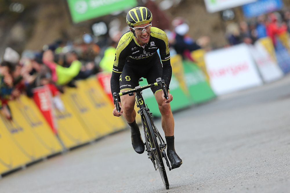 Simon Yates on his way to winning stage 7 at Paris-Nice