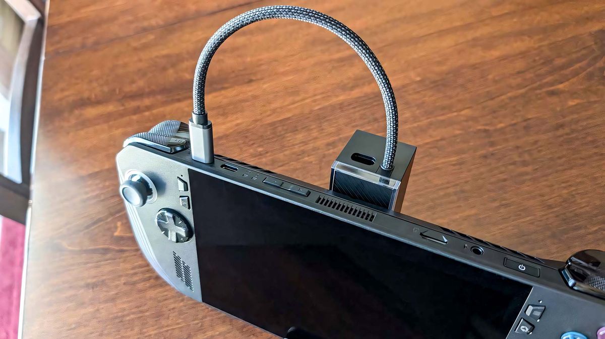 JSAUX 6-in-1 Multifunctional Docking Station cable connected to ROG Ally X.