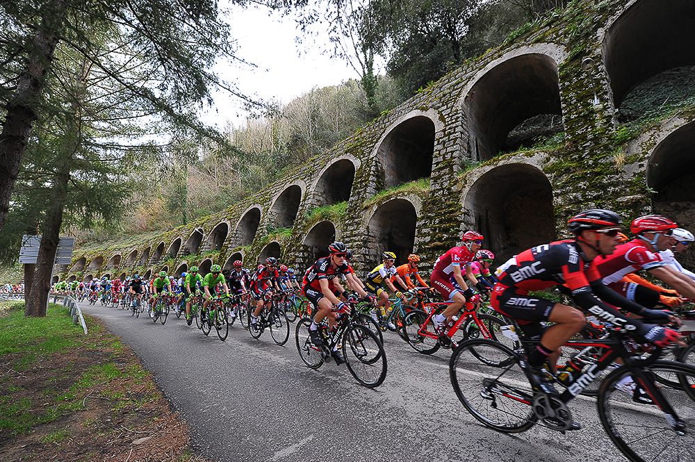 The peloton in action during stage 1 at the Volta a Catalunya