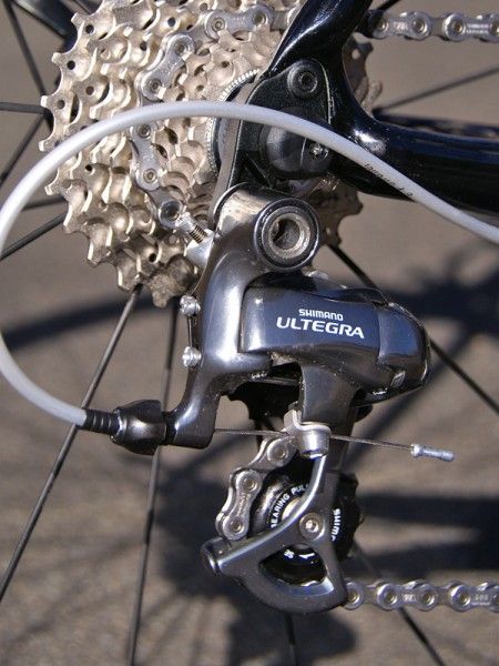 The 'ice grey' finish on Ultegra SL lends a high-end look.
