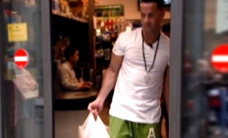 Mike &amp;quot;The Situation&amp;quot; Sorrentino is seen leaving an Italian market wearing Abercrombie &amp;amp; Fitch brand sweatpants in last week&amp;#039;s episode.