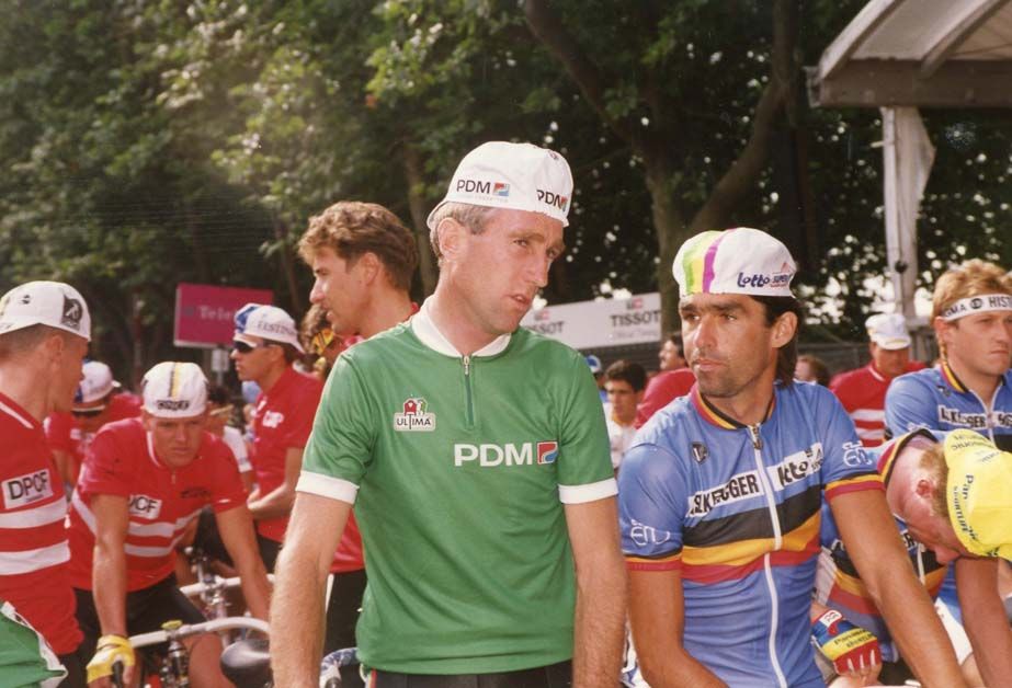 Sean Kelly and Claude Criquielion at the start of the 1991 road race