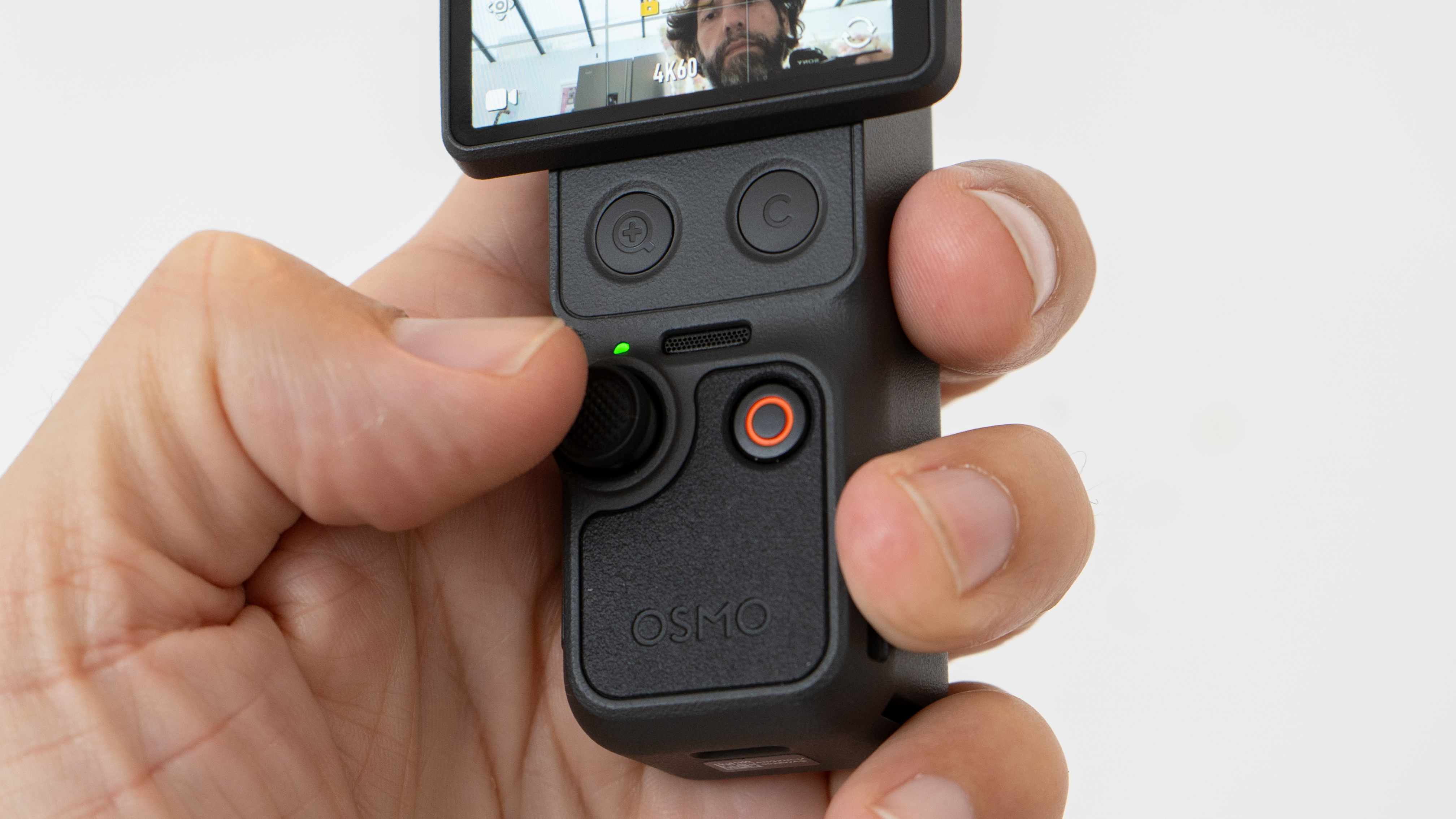 DJI Osmo Pocket 4