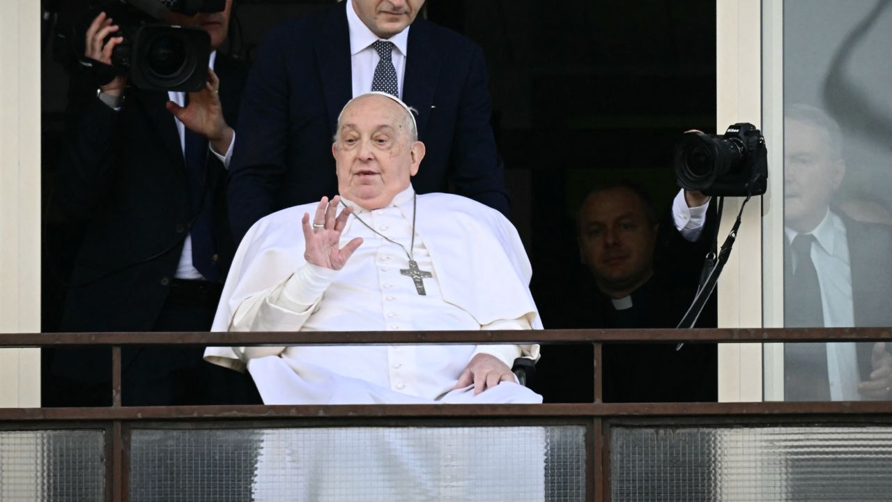 Pope Francis at Rome&#039;s Gemelli hospital