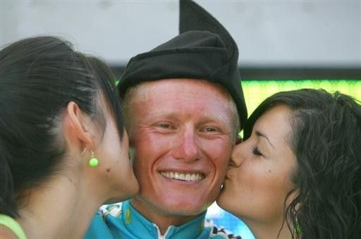 Smilin' Vino kissed on the podium