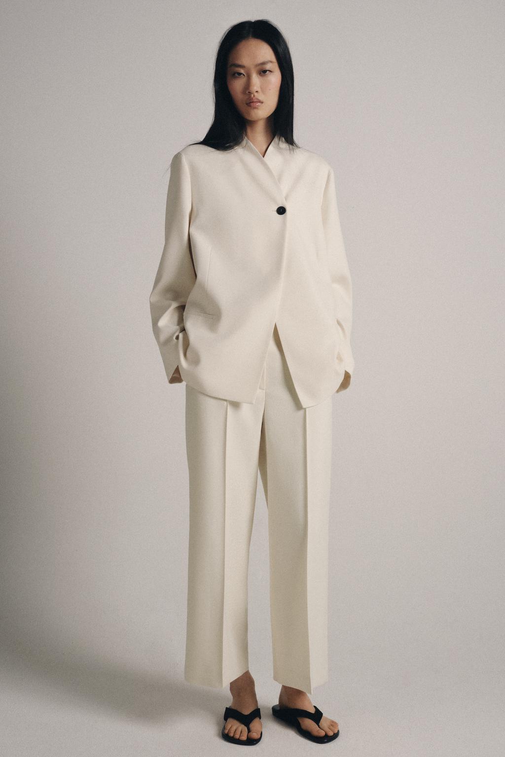 Fitted Round Neck Blazer