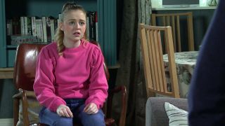 Summer confesses to Todd in Coronation Street