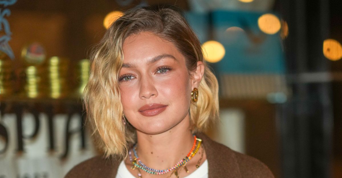 Gigi Hadid Packed These Practical 0 Flat Shoes for Milan