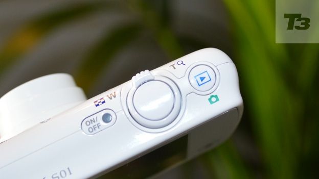 Nikon Coolpix S01 review