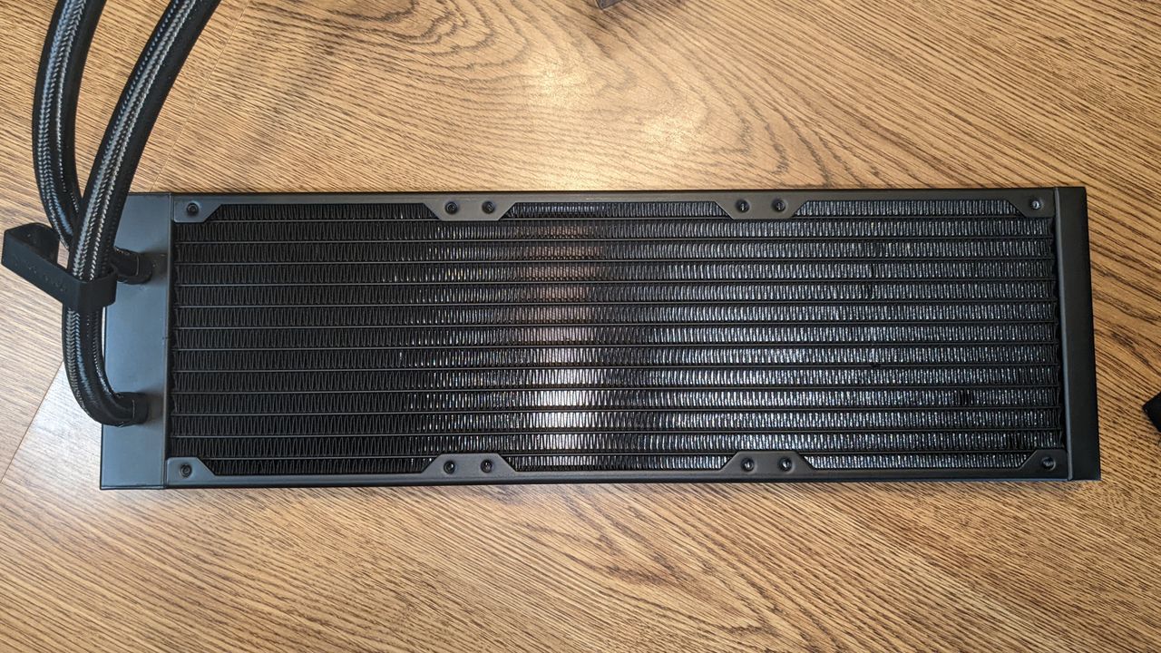 DeepCool LT720 AIO