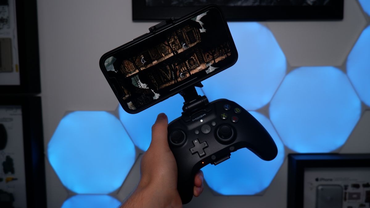 MOGA XP5-i Plus Bluetooth iPhone Controller review