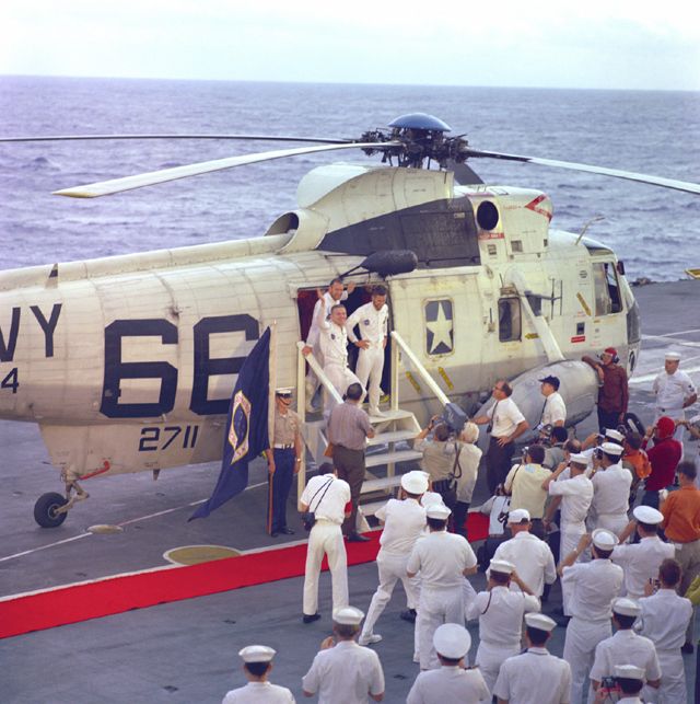 Space History Photo: Apollo 8 Recovery | Space