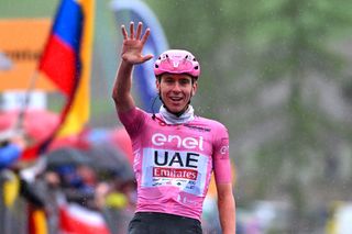 Tadej Pogačar (UAE Team Emirates) claimed his fifth stage win and increased his GC lead to over 7 minutes