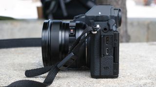 Review of the Fujifilm X-S20 – Evolution of the S(tragetic) series. –  KeithWee