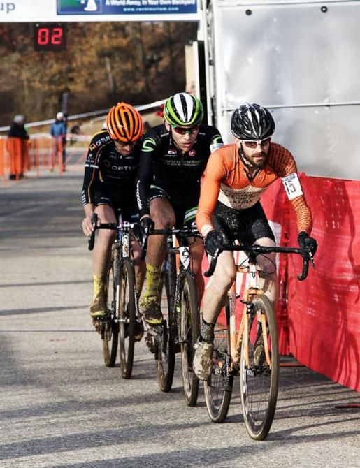 With two laps to go: Timmerman, White and Werner Jr. break away and line up to duke it out for the finish.