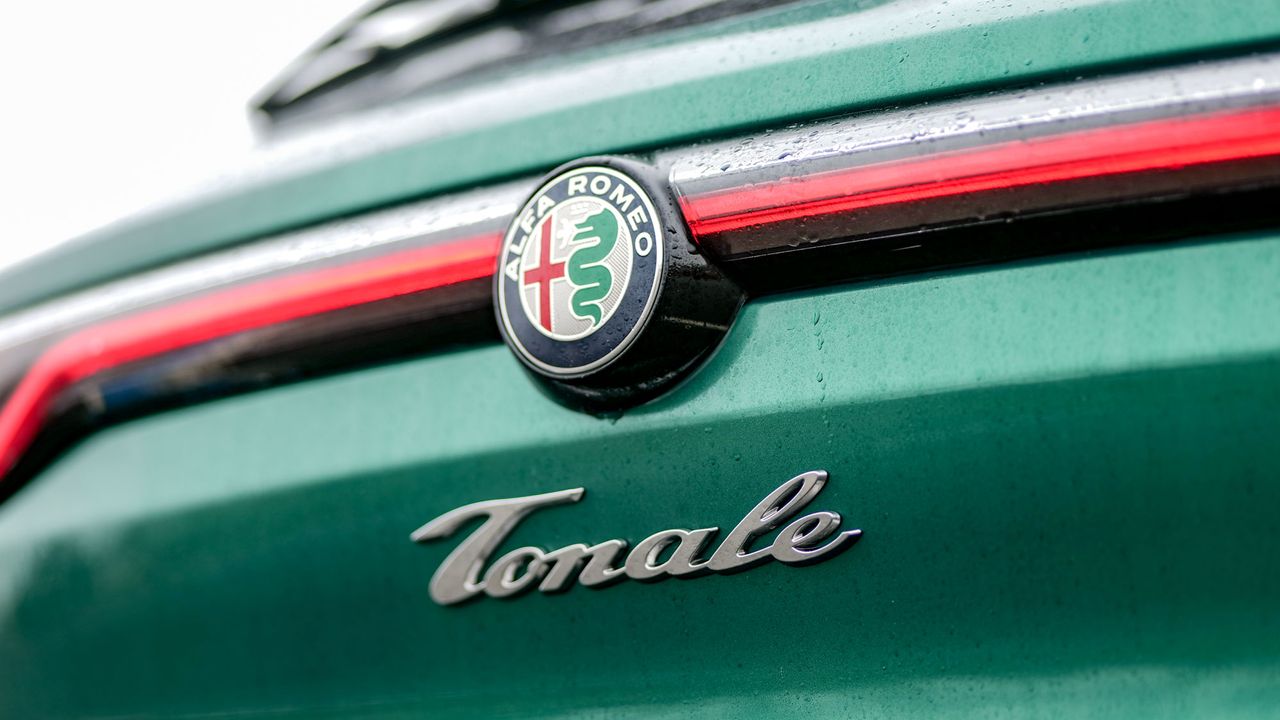 2024 Alfa Romeo Tonale Speciale test drive review.