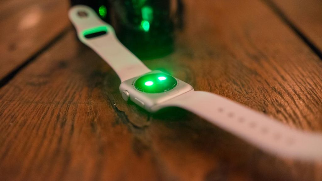 Security Flaw Makes Apple Watches Vulnerable To Nimble Thieves Techradar 7036