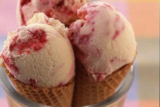 Raspberry ripple ice cream