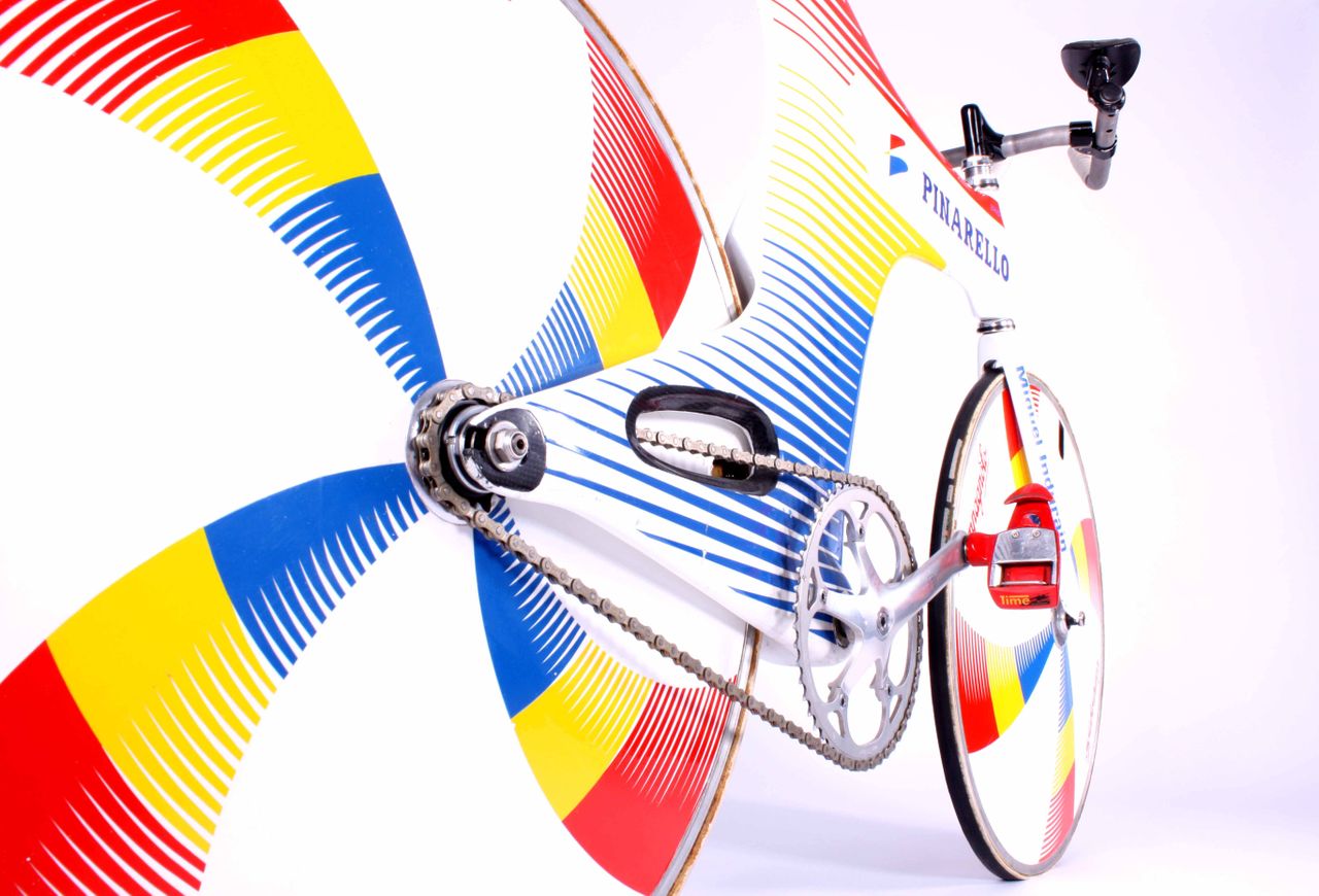 Miguel Indurain used a later iteration of the Espada for his failed attempt in Colombia in October 1995.