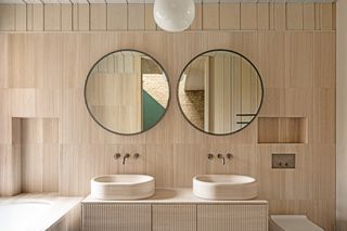 bathroom in suburban House by SPPARC