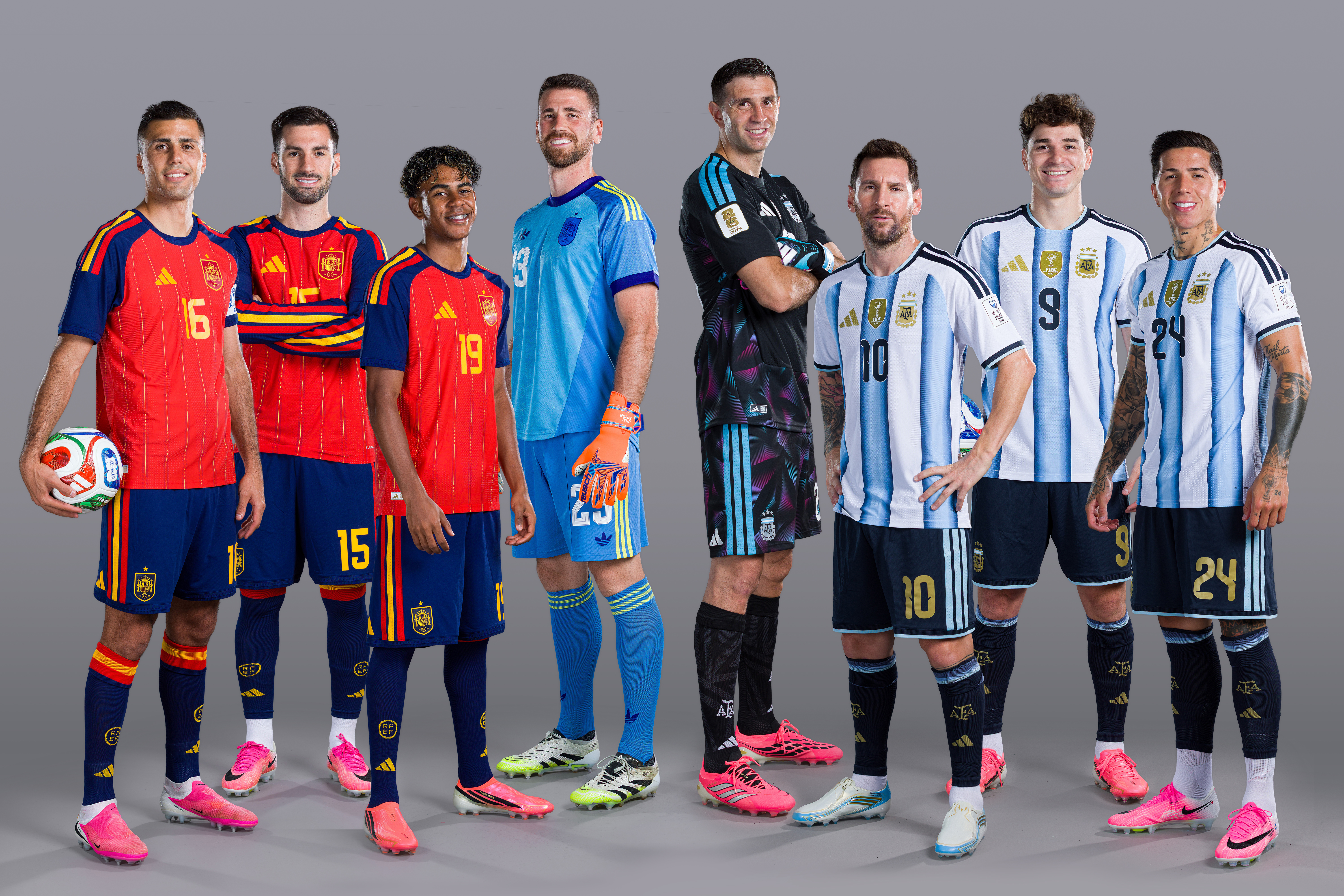 UNITED STATES - JULY 16: (L-R) Rodri, Alex Baena, Lamine Yamal and Unai Simon of Spain and Emiliano Martinez, Lionel Messi, Julian Alvarez and Enzo Fernandez of Argentina ahead of the FIFA World Cup