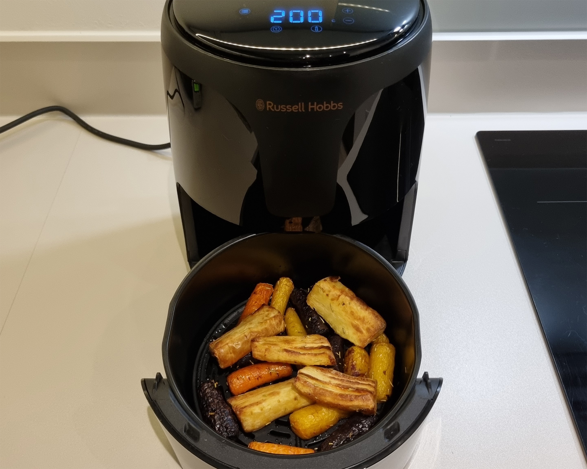 This Russell Hobbs air fryer kicks my TV dinners to the curb Real Homes