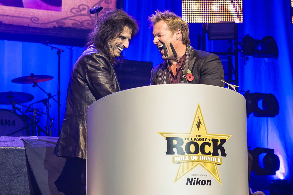Alice Cooper and Chris Jericho share a moment...