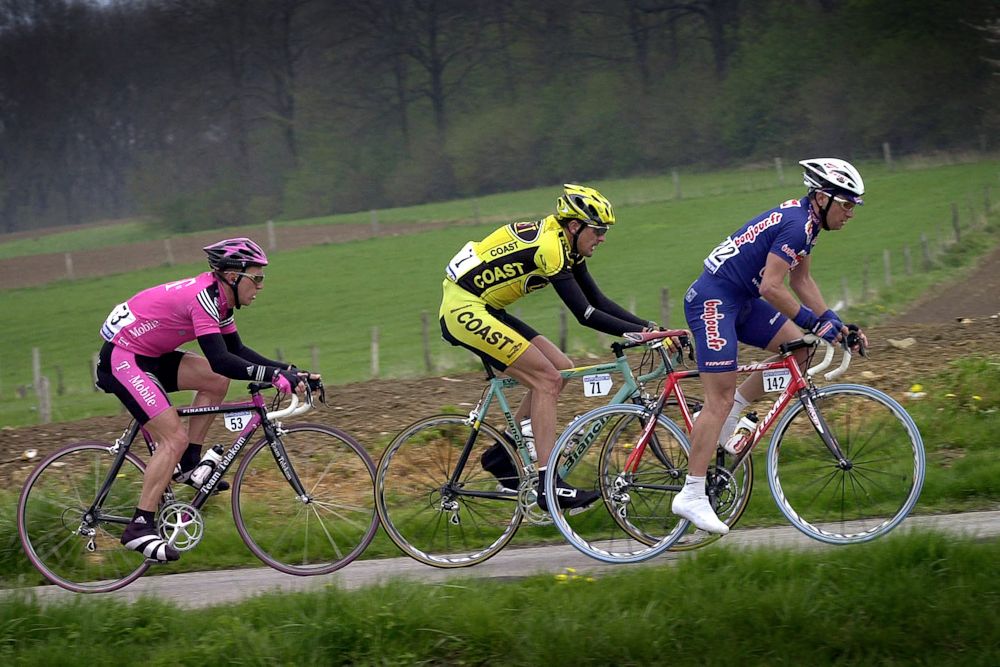 Jens Heppner (Telekom), Alex Zulle (Team Coast) and Walter Beneteau (Bonjour) in 2002.