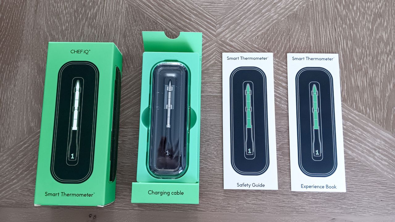Chef iQ thermometer packaging