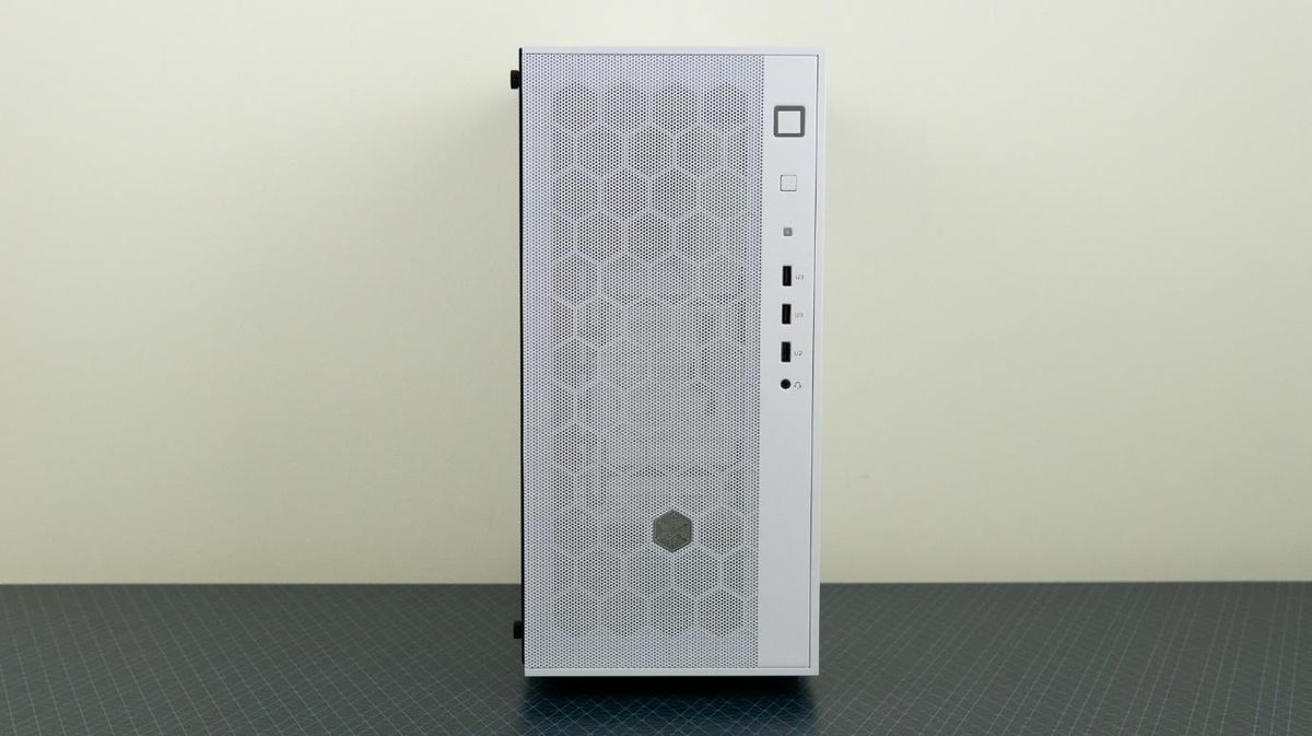 Silverstone Fara R1