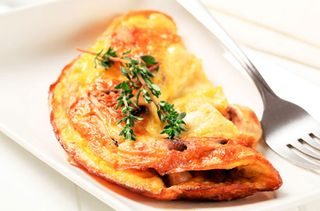 Breakfast in bed ideas: Omelette