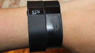 Fitbit Charge vs Fitbit Force