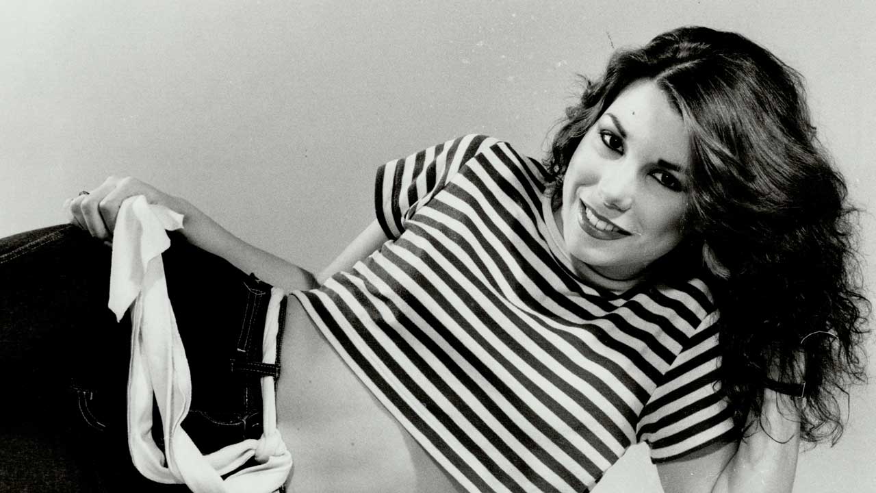 Lee Aaron studio portrait