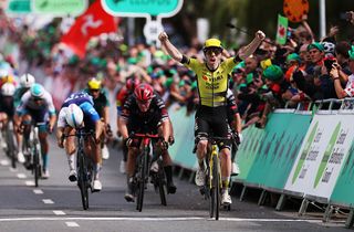 Stage 3 - Tour of Britain Men: Matthew Brennan sprints to stage 3 victory into Ampthill